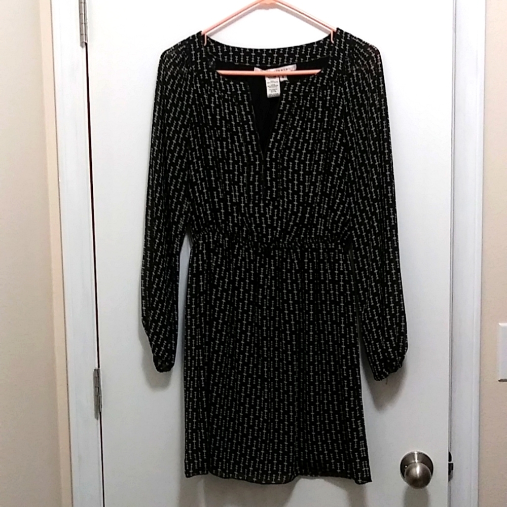 Max Studio Dress - Picture 2 of 6